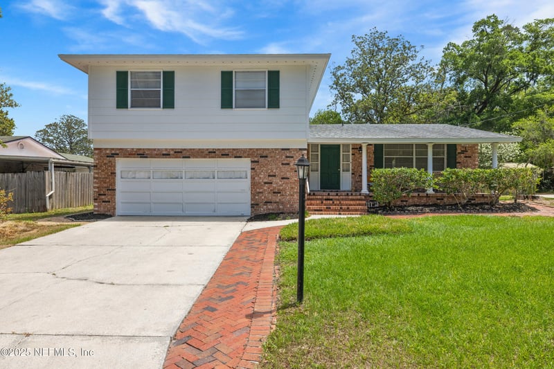 2749 Birchwood Dr, Orange Park, FL 32073