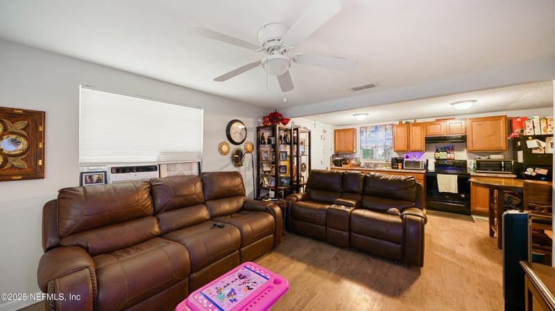 6056 George Wood Ln, Jacksonville, FL 32244