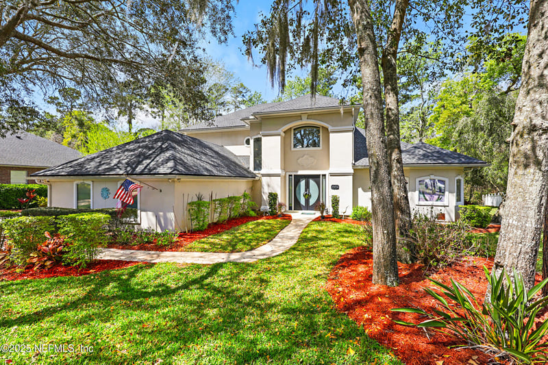 1304 Hideaway Dr, St Johns, FL 32259