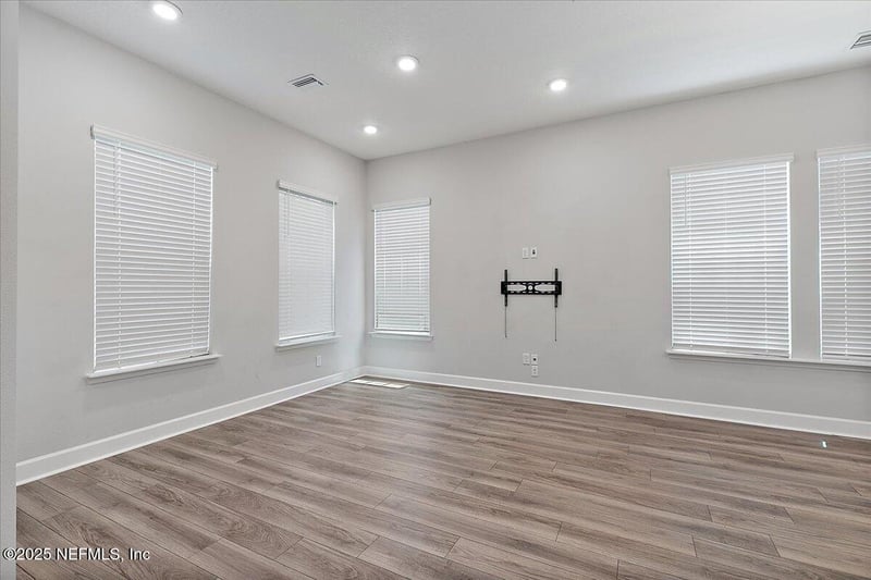 7447 Loggerhead Ct, Jacksonville, FL 32256