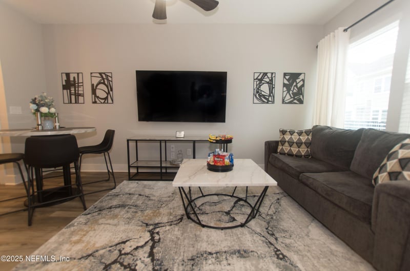 11104 Motion Ct, Jacksonville, FL 32256