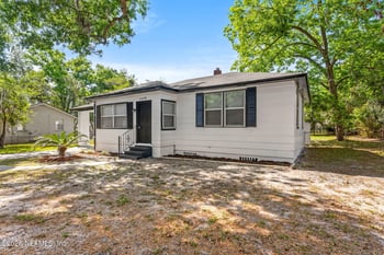 1436 Bassett Rd, Jacksonville, FL 32208