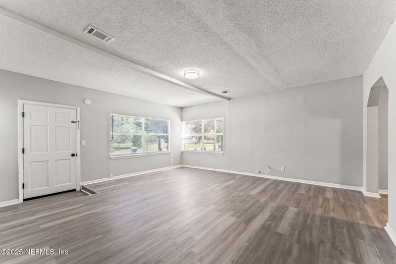 1436 Bassett Rd, Jacksonville, FL 32208