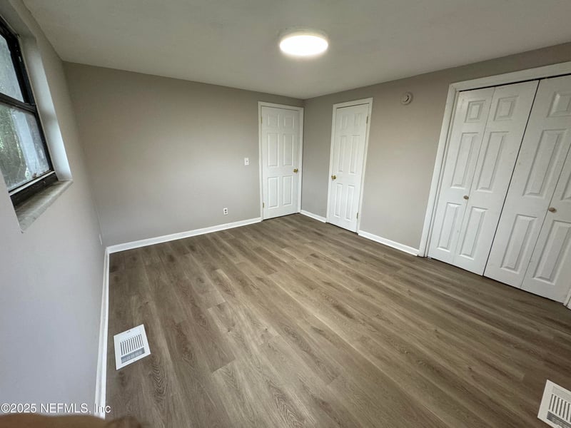 5612 Oliver St, Jacksonville, FL 32211