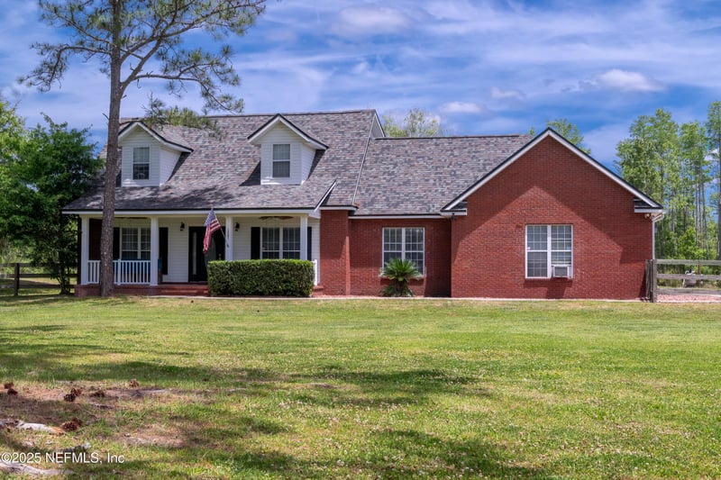 13561 Arnold Rhoden Rd, Glen St Mary, FL 32040