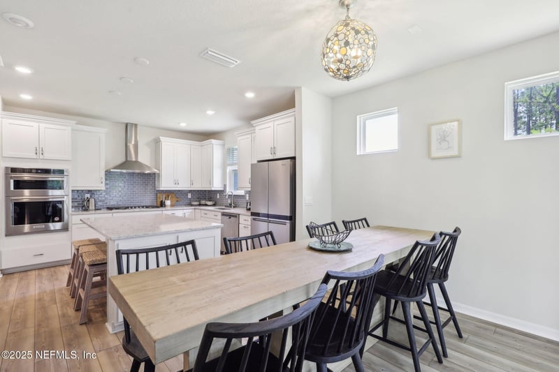 10982 Town View Dr, Jacksonville, FL 32256