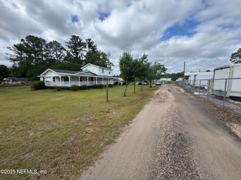55155517 Shad Rd, Jacksonville, FL 32257