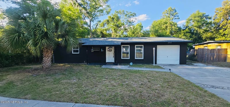 2555 Tulsa Rd, Jacksonville, FL 32218