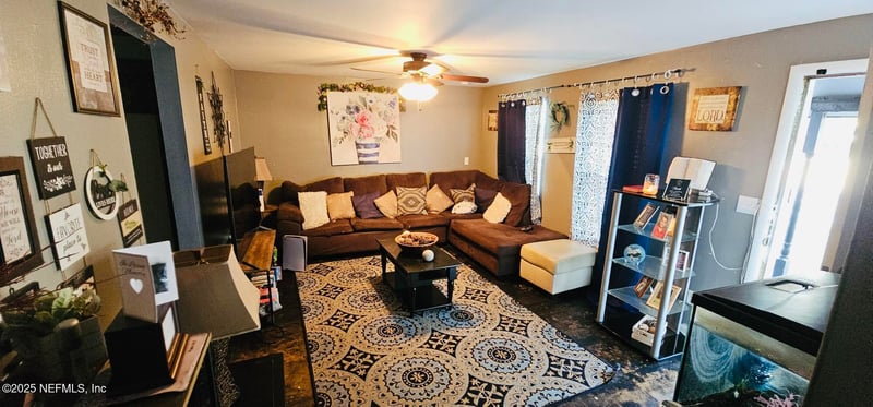 2555 Tulsa Rd, Jacksonville, FL 32218