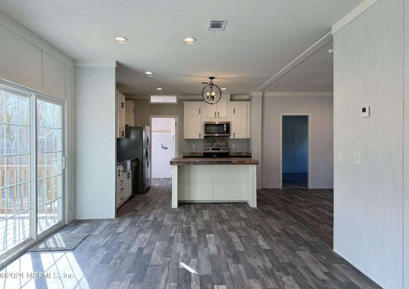 127 Domingo Rd, Satsuma, FL 32189