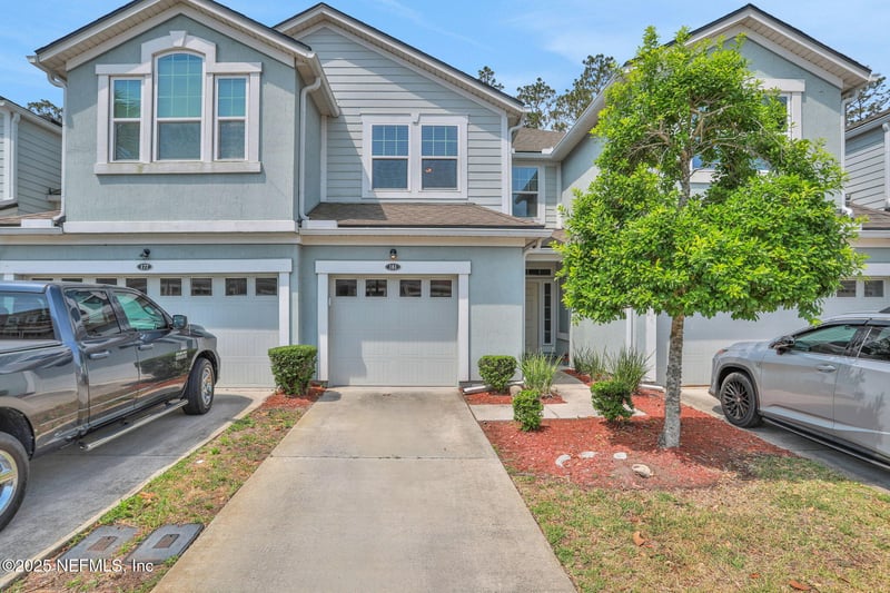 181 Richmond Dr, St Johns, FL 32259