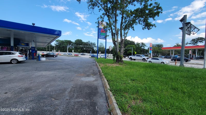 3044 Randall St, Jacksonville, FL 32205