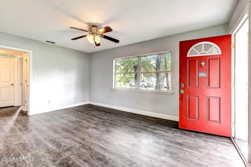 979 Mikael Ave, Jacksonville, FL 32205