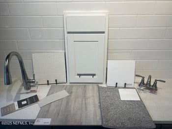 331 Alexandrite St, Deland, FL 32720