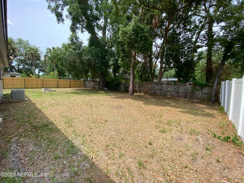 2320 Ardmore Ct, Jacksonville, FL 32211