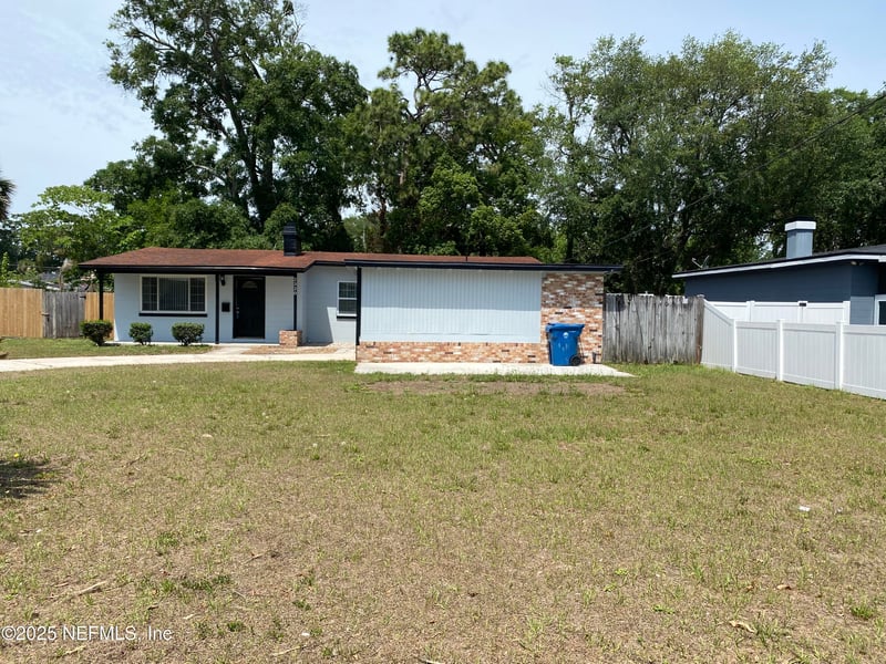 2320 Ardmore Ct, Jacksonville, FL 32211