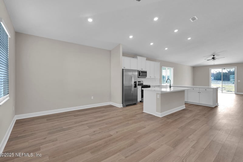 3968 Gareys Ferry Way, Middleburg, FL 32068