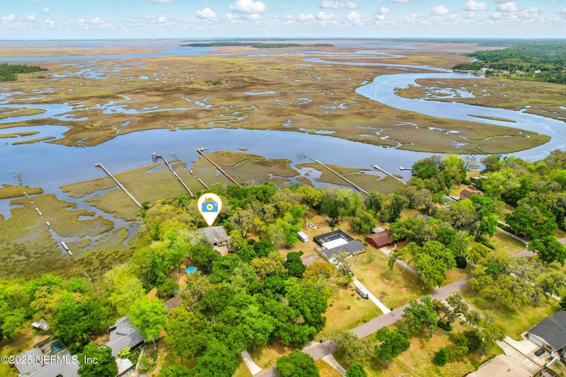 15289 Cape Dr, Jacksonville, FL 32226