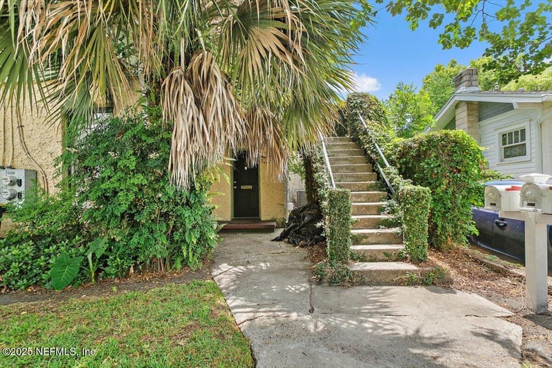 1402 James St, Jacksonville, FL 32205