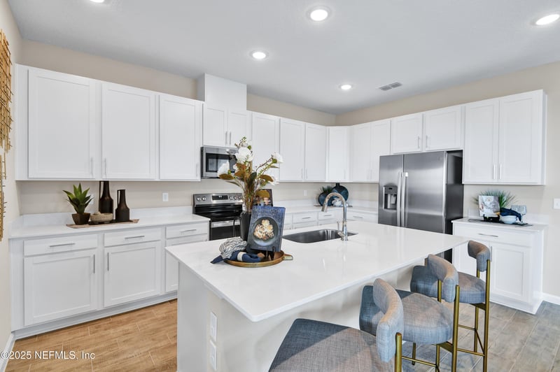 333 Alexandrite St, Deland, FL 32720