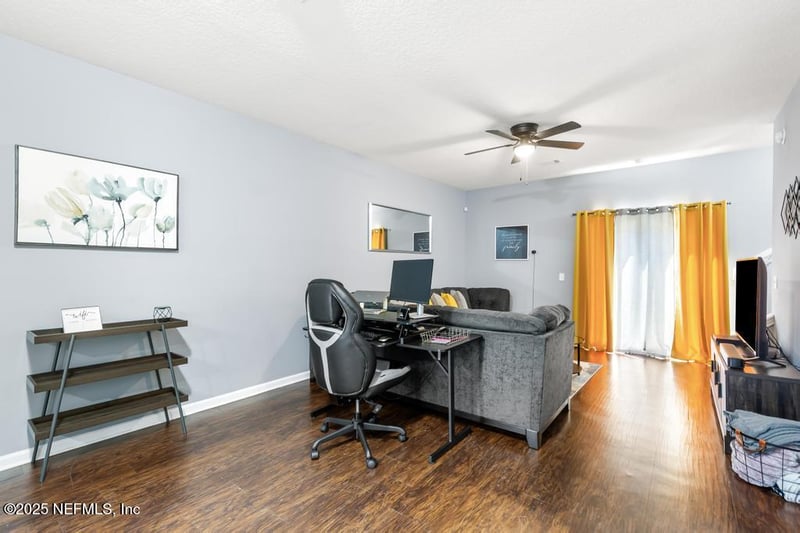 7862 Melvin Rd, Jacksonville, FL 32210