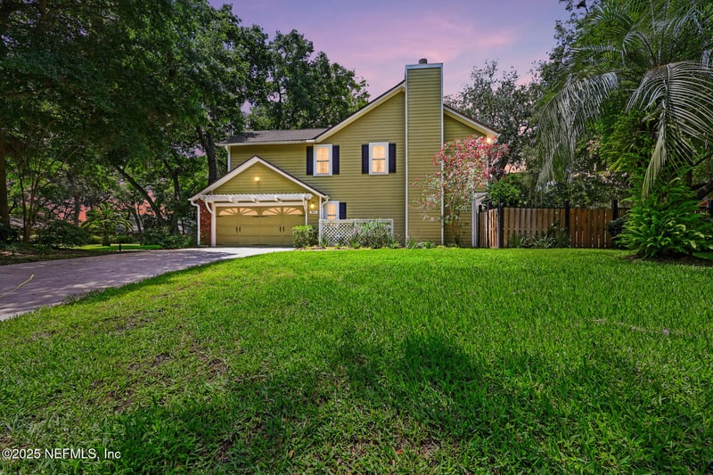 1917 Lakeside Dr, Fernandina Beach, FL 32034
