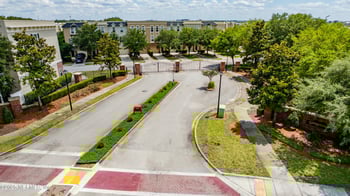 4372 Ellipse Dr, Jacksonville, FL 32246