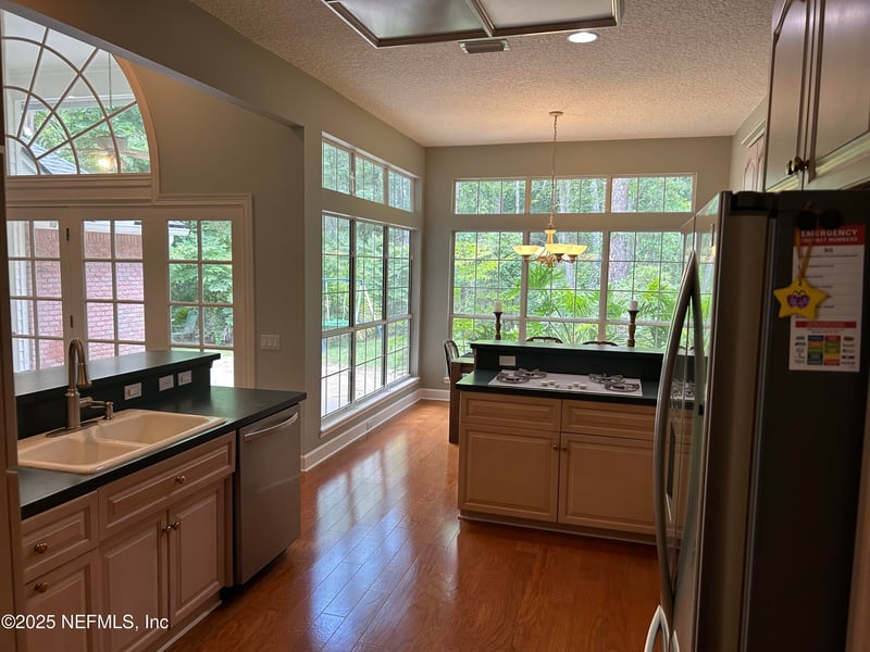 10225 Heather Glen Dr, Jacksonville, FL 32256