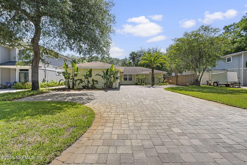 2018 Rosewood Dr, Neptune Beach, FL 32266