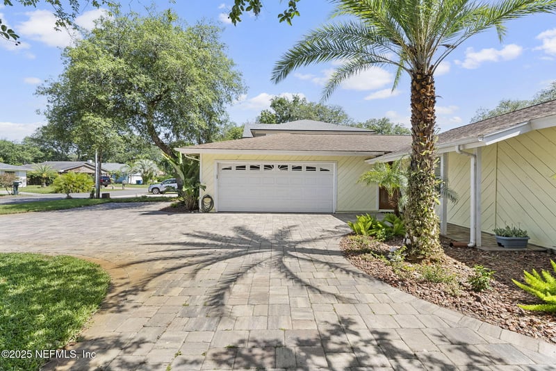 2018 Rosewood Dr, Neptune Beach, FL 32266