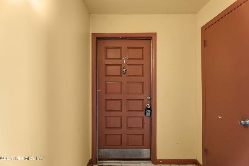 6552 La Mirada Dr #7, Jacksonville, FL 32217