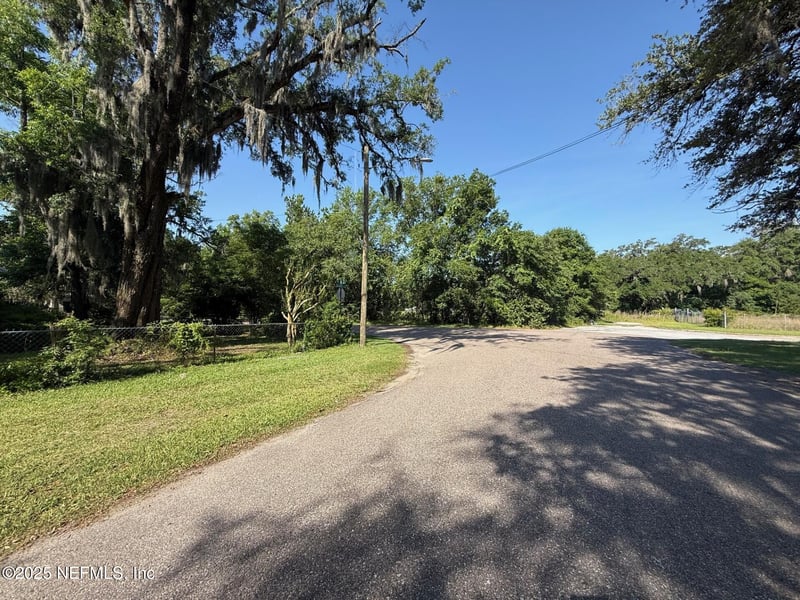 5664 Doolittle Rd, Jacksonville, FL 32254