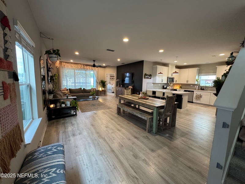 526 Silver Landing Dr, St Augustine, FL 32092