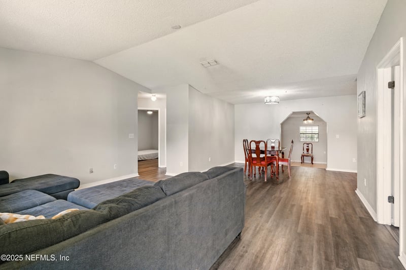 6343 Alfredo Ct, Jacksonville, FL 32244