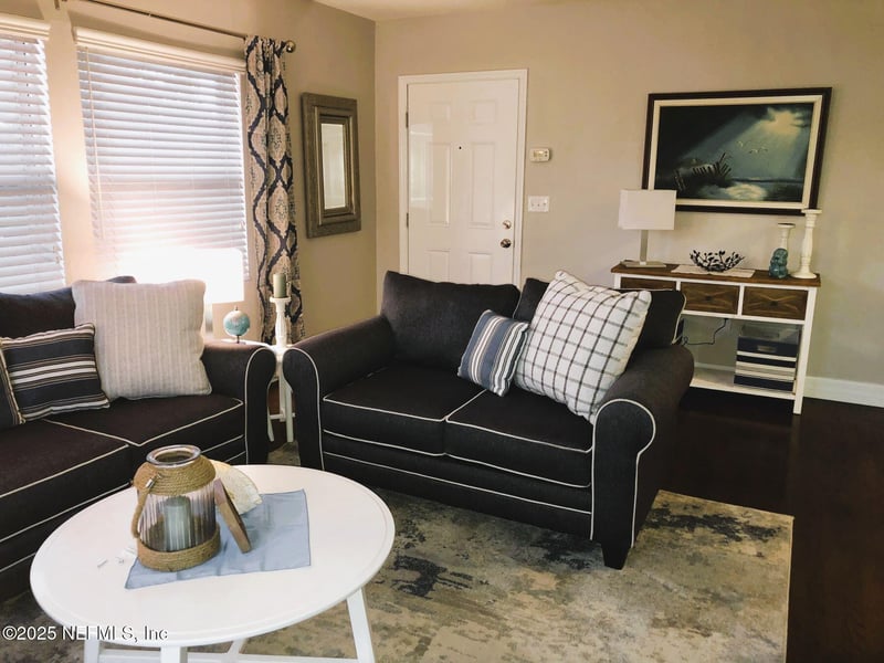 1627 Larue Ave, Jacksonville, FL 32207