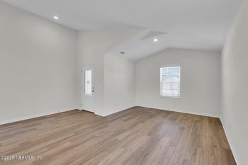 6855 Myrtle Oak Rd, Jacksonville, FL 32219