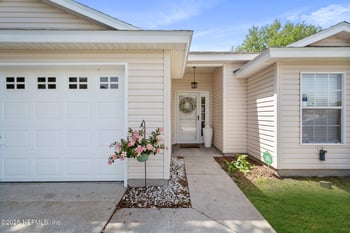 10018 Govern Ln, Jacksonville, FL 32225