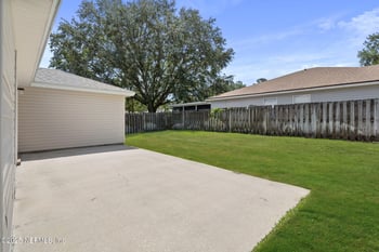 10018 Govern Ln, Jacksonville, FL 32225