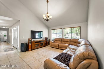 2438 Sylvan Chase Dr, Orange Park, FL 32073