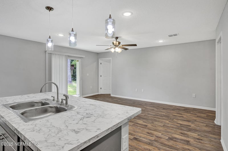 1071 Ontario St, Jacksonville, FL 32254