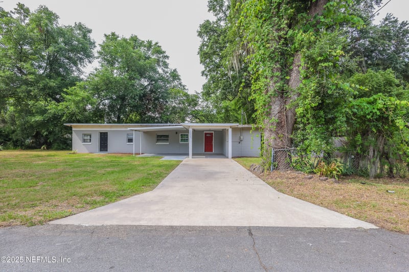 6351 Fabian Dr, Jacksonville, FL 32210