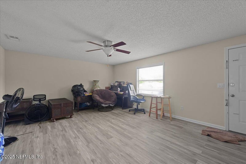 2216 Mindanao Dr, Jacksonville, FL 32246