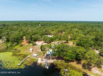 106 Carter Whittaker Ln, Pomona Park, FL 32181