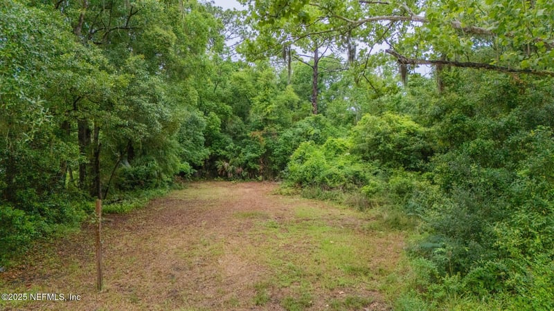 1933 Lentie Rd, Jacksonville, FL 32209