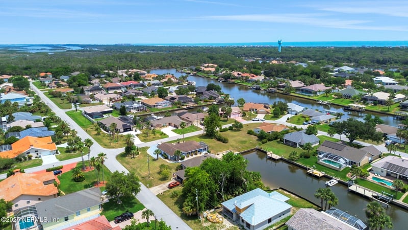 44 Comanche Ct, Palm Coast, FL 32137