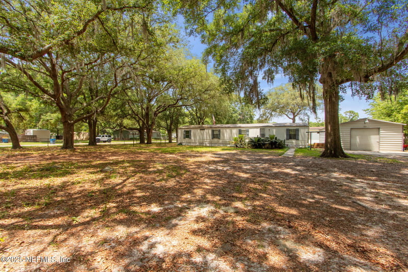 2577 Water Bluff Dr, Jacksonville, FL 32218