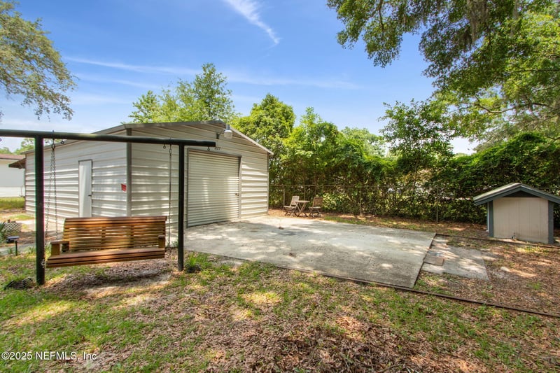 2577 Water Bluff Dr, Jacksonville, FL 32218