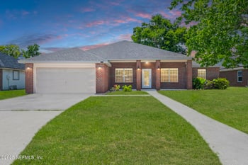 3174 Highland Grove Dr, Orange Park, FL 32065