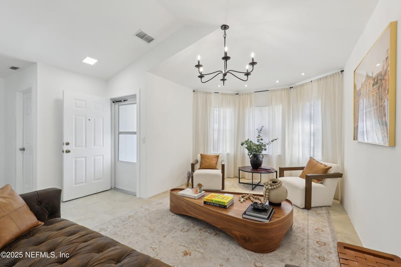 5530 Oak Crossing Dr, Jacksonville, FL 32244