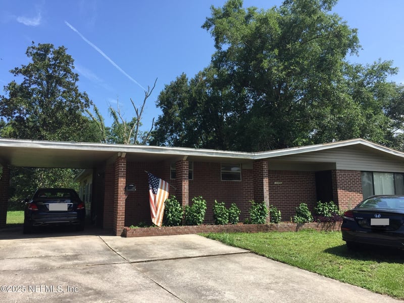 10996 Indies Dr, Jacksonville, FL 32246